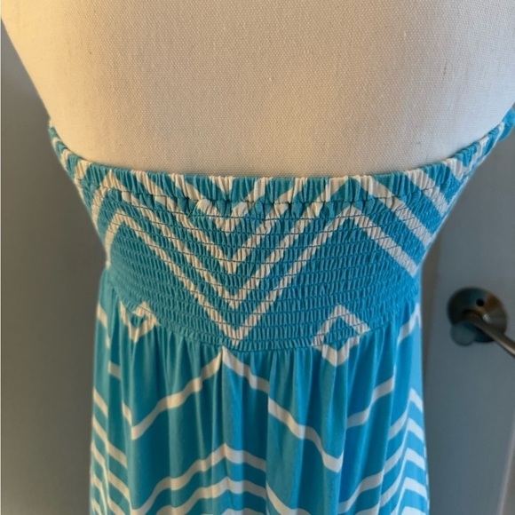 NWT turquoises and white chevron Maxi Dress womens  size L strapless - Picture 3 of 11